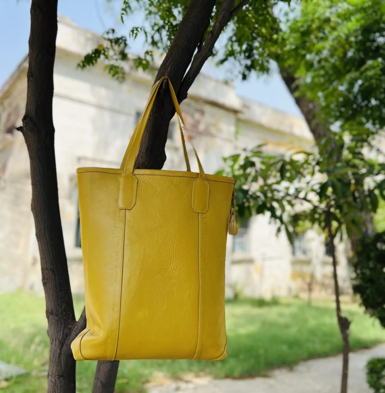 Yellow Tote Bag - Handcrafted - Leatherist.official