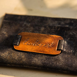 Handcrafted Goatskin Card Holder - Leatherist.official